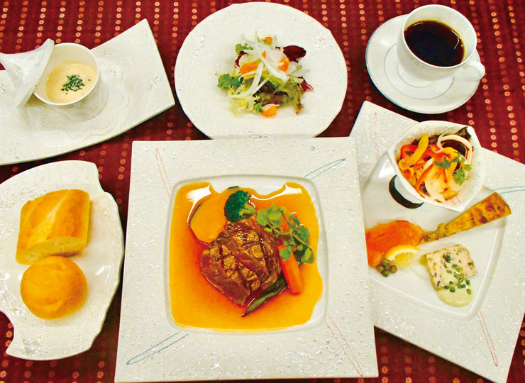 楽しくテーブルマナーを学びましょう～昼の部～