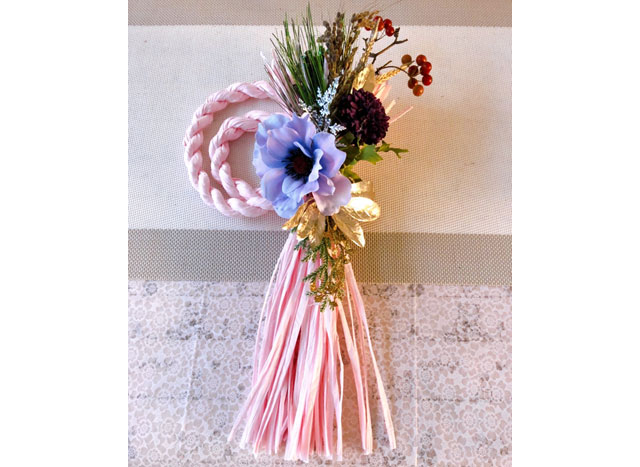 ヨーロピアンフラワーアレンジメントのお正月飾り