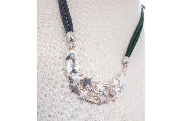 シルバーネックレス（星）　22,000円